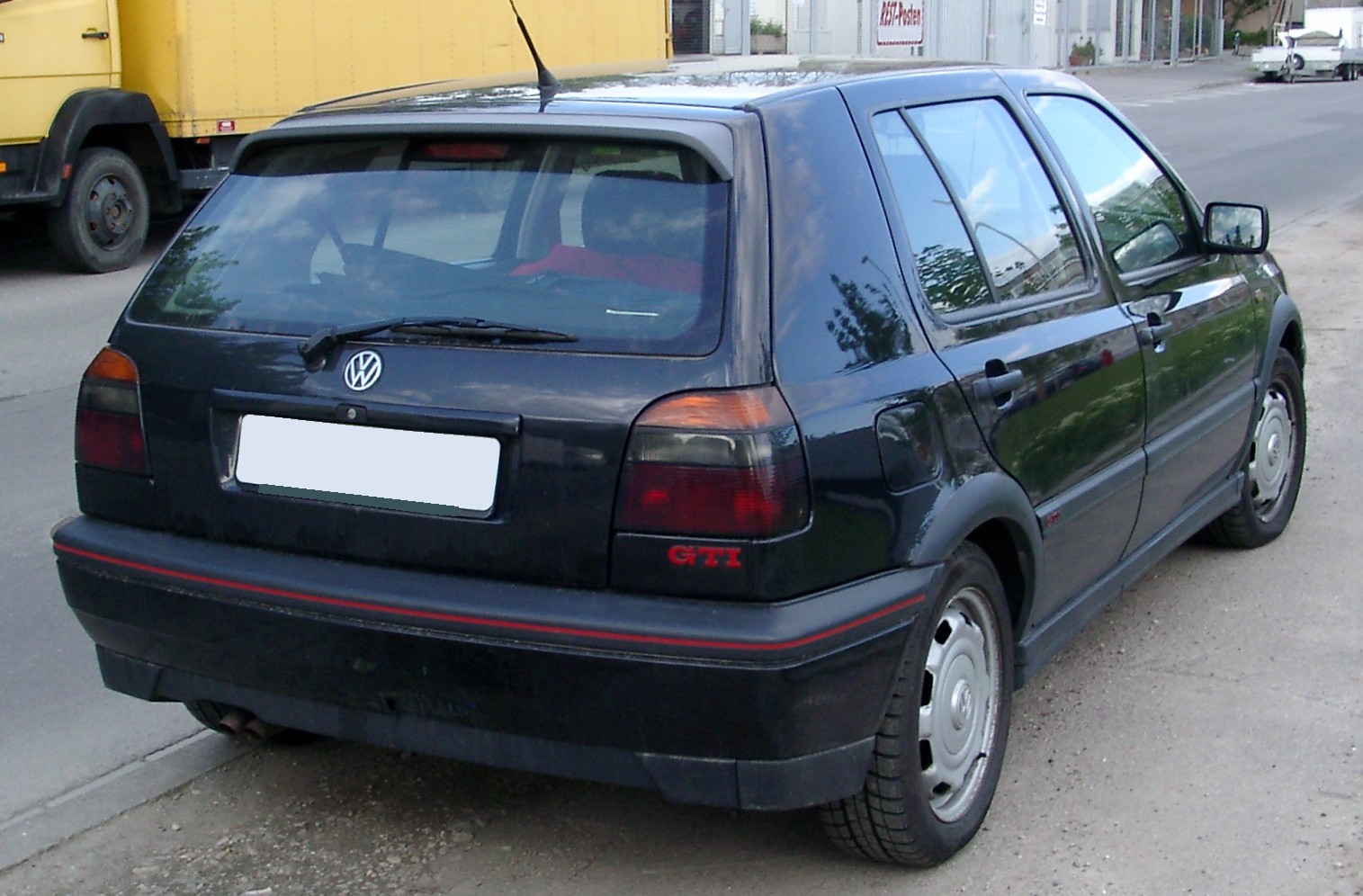 VW_Golf_III_GTI_rear_20080505.jpg