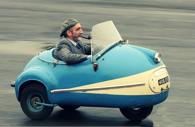 Br%C3%BCtsch-Mopetta-Car.jpeg