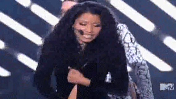 nikkiwardrobe1.gif