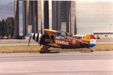 biplanealbaniansrenoairracestaxing.jpg