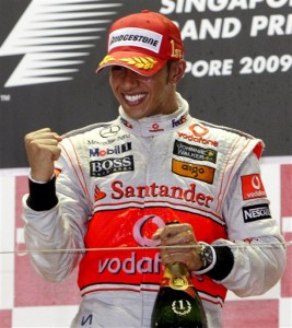 luis-hamilton-singapore-267x300.jpg