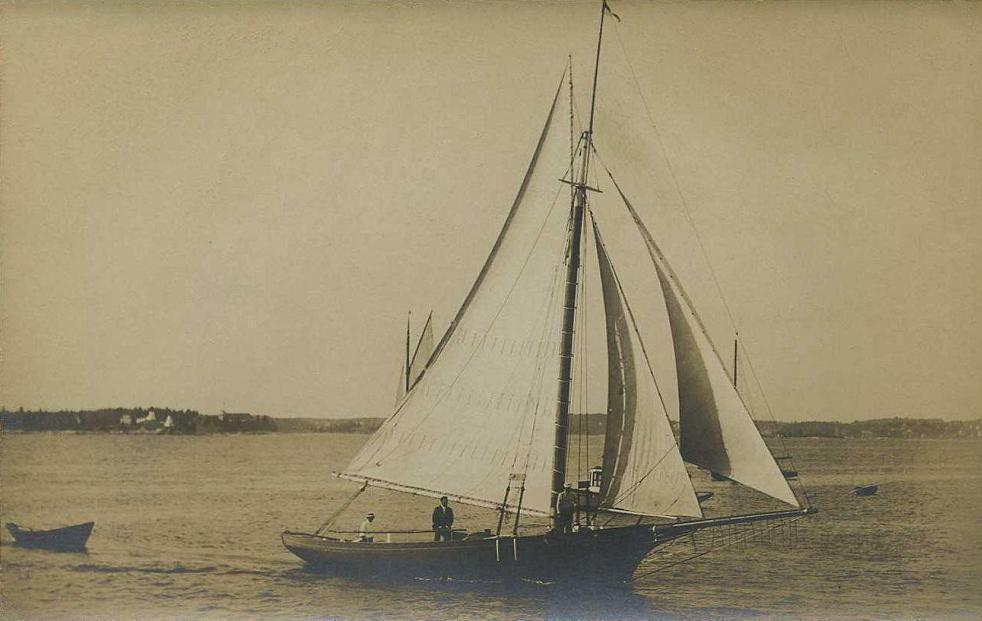 Friendship_Sloop.jpg