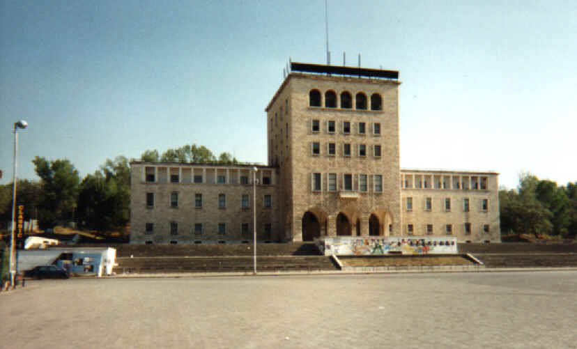 tirana1.jpg