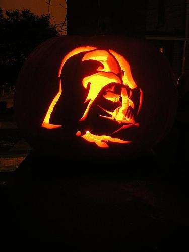 pumpkin_darth.jpg