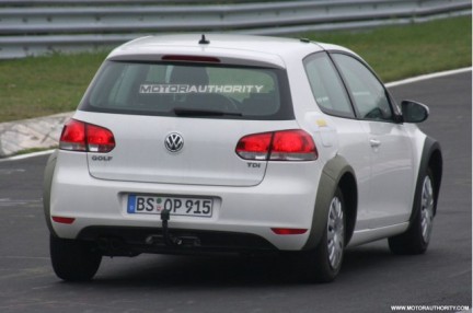 Volkswagen_Golf-7_prapa.jpg