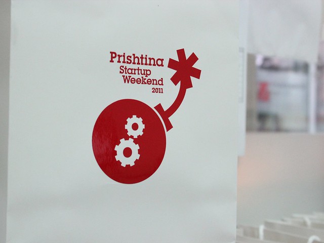 6467784437_45aed51186_z.jpg