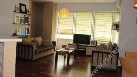 1408108384-apartament_shitje_globe_tirane.JPG