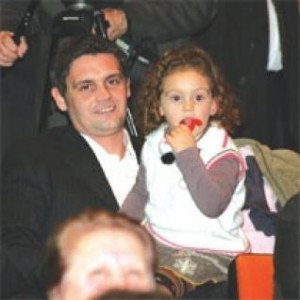 albanivajzaa-300x300.jpg