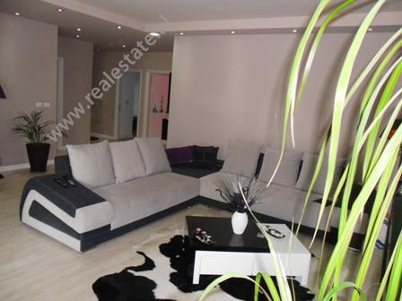 1413618540-rent_apartment_tirana(00).JPG