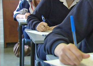 1275425996-studente_testim.jpg