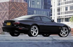 2003-jaguar-xkr-coupe.jpg