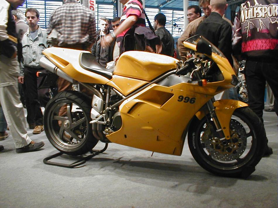 ducati-11.jpg